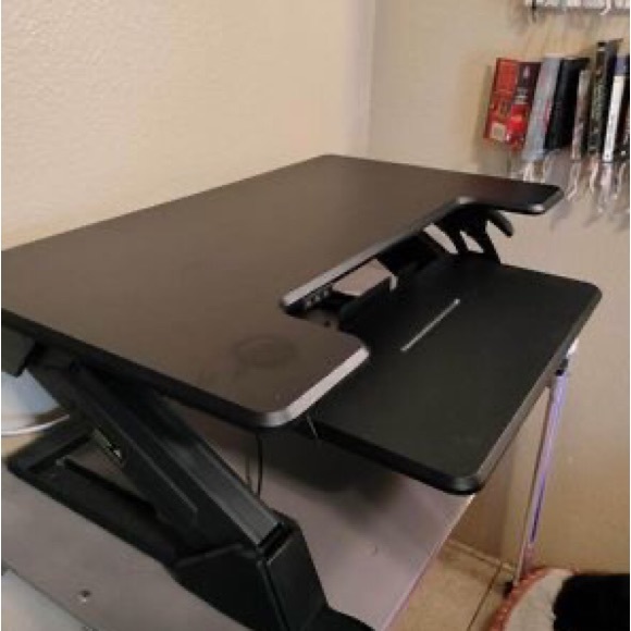 Hydraulic standing desk - Picture 1 of 4